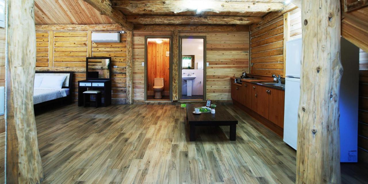 Jeju Joa Log Pension Сеогвипо Екстериор снимка