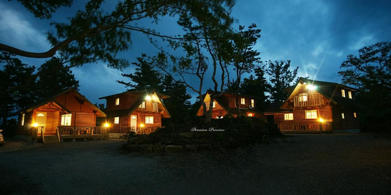 Jeju Joa Log Pension Сеогвипо Екстериор снимка
