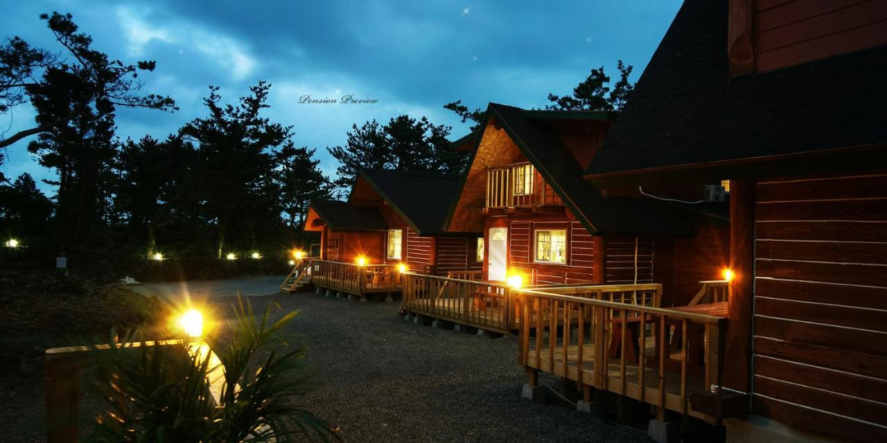 Jeju Joa Log Pension Сеогвипо Екстериор снимка